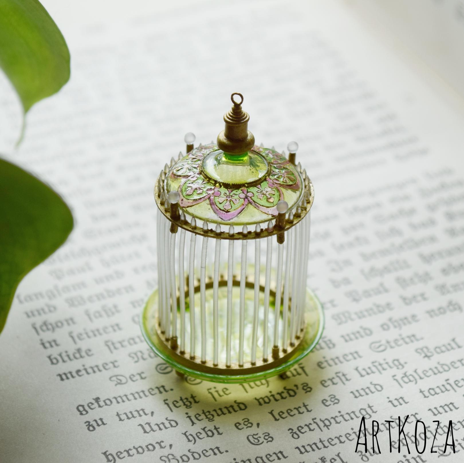 3D Glass Itatian birdcage with pattern Green