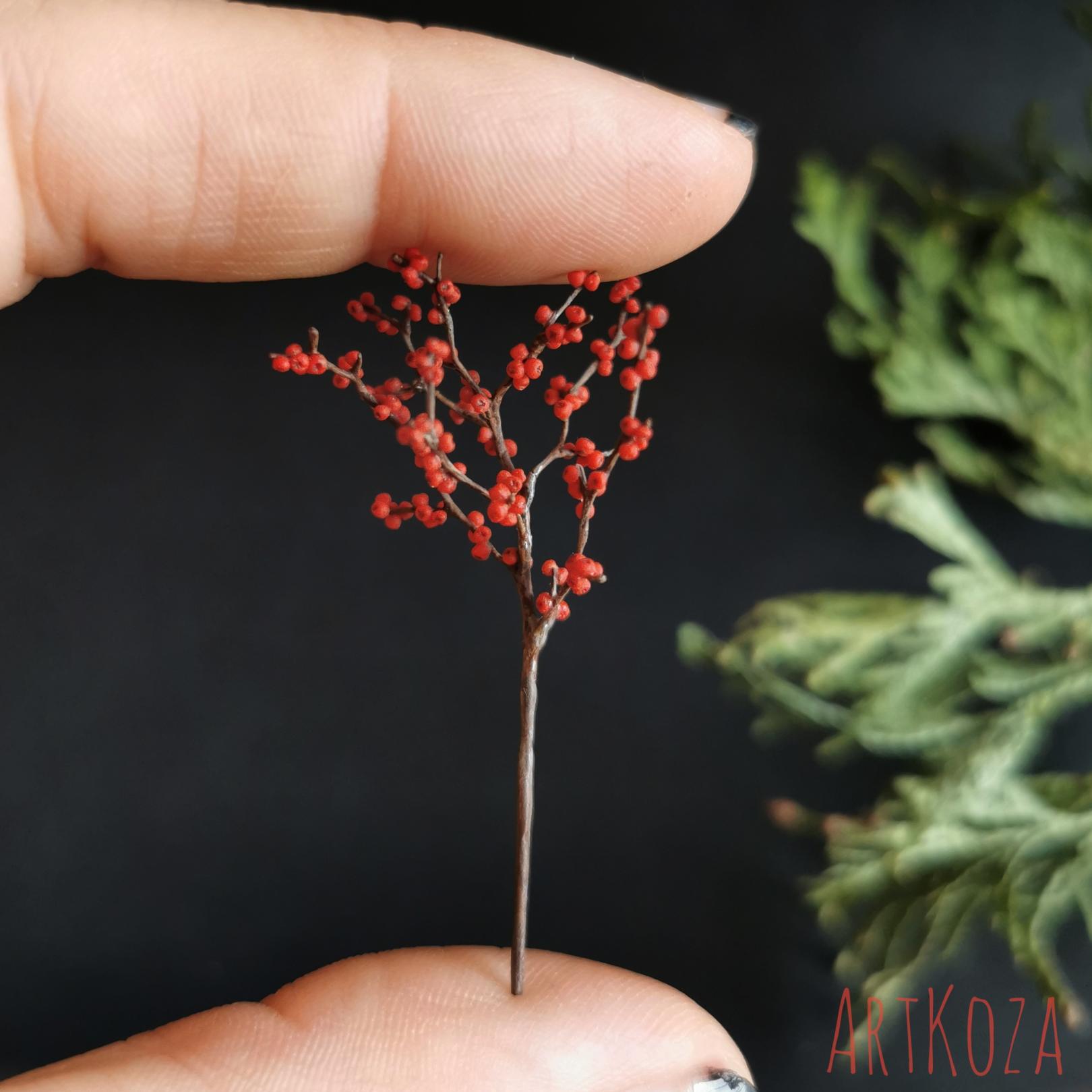 Miniature winter berries twig - medium